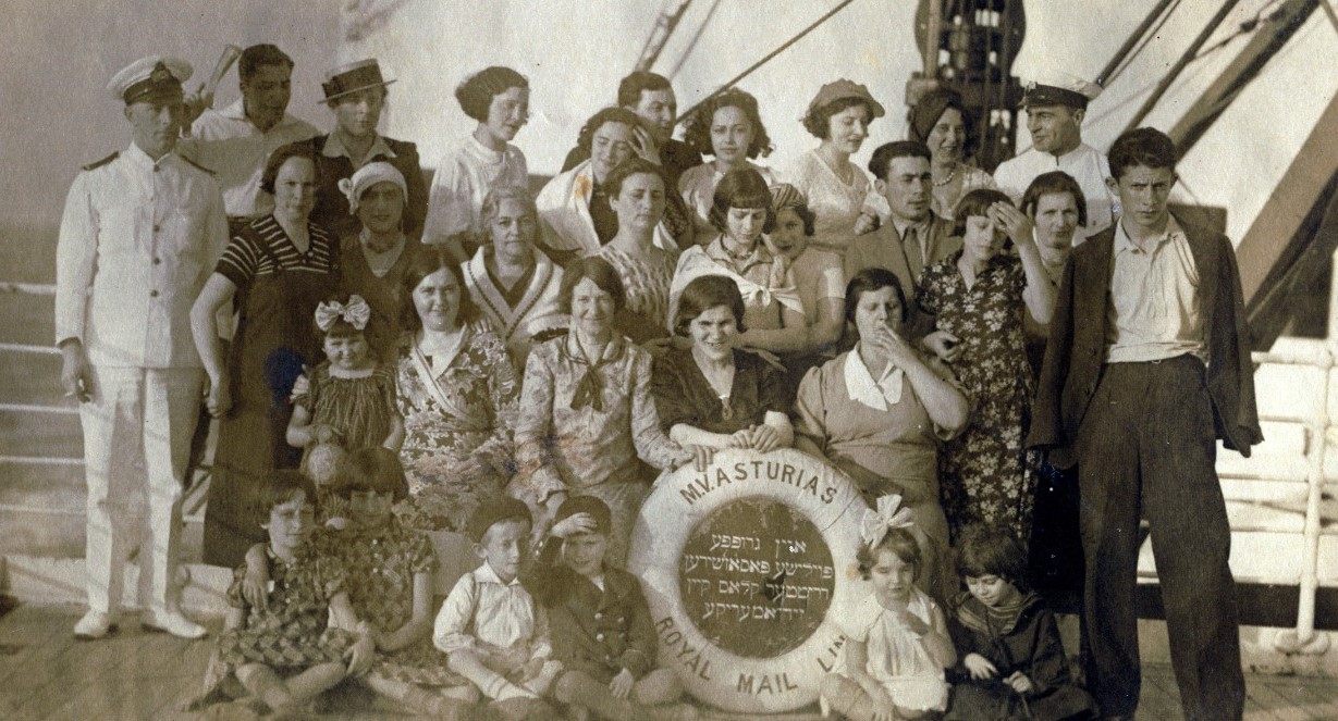 Vapor Asturias com imigrantes judeus poloneses, Rio de Janeiro, 1935
