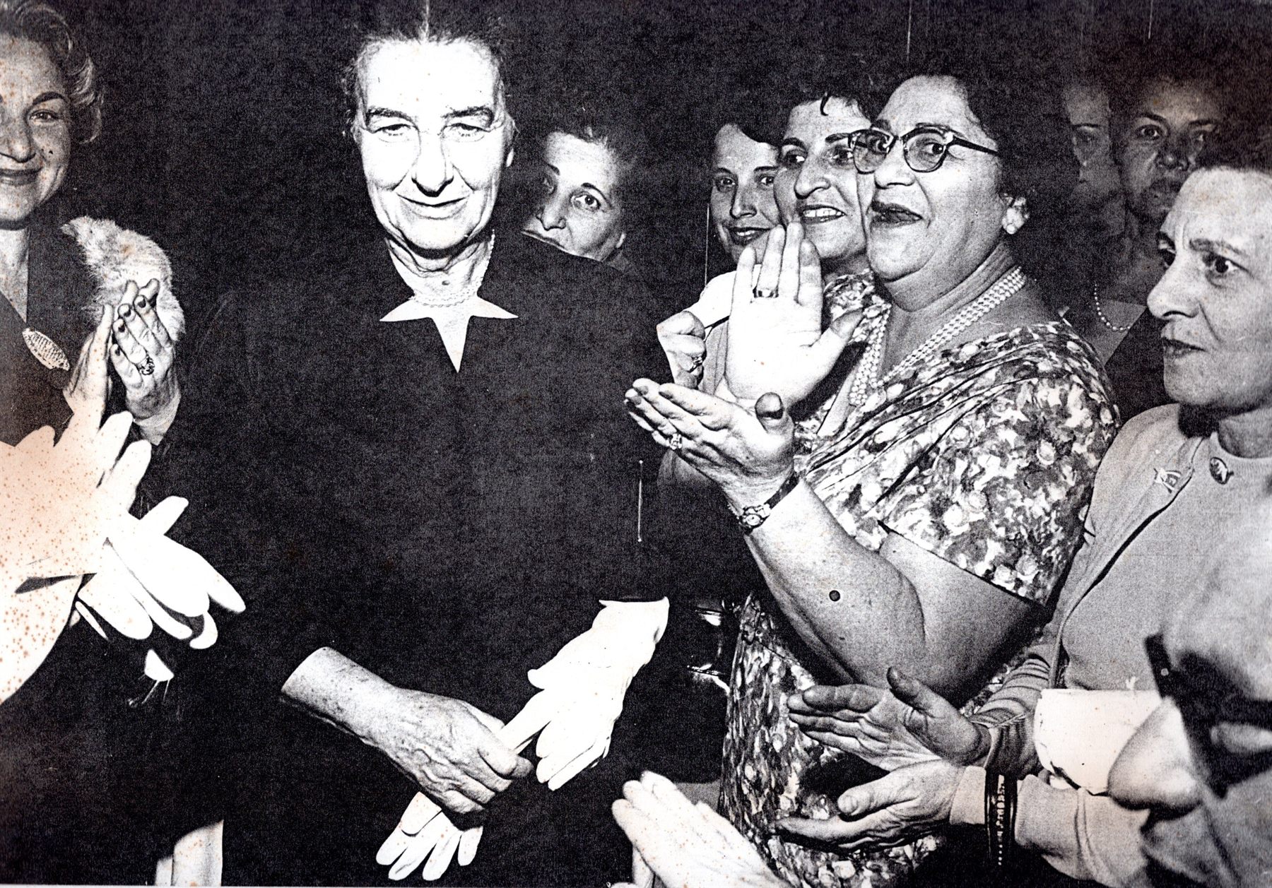 Golda Meir em visita à Wizo RJ, 1959